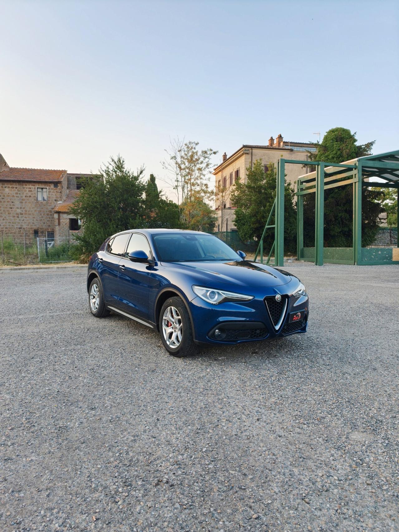 Alfa Romeo Stelvio 2.2 Turbodiesel 160 CV AT8 RWD