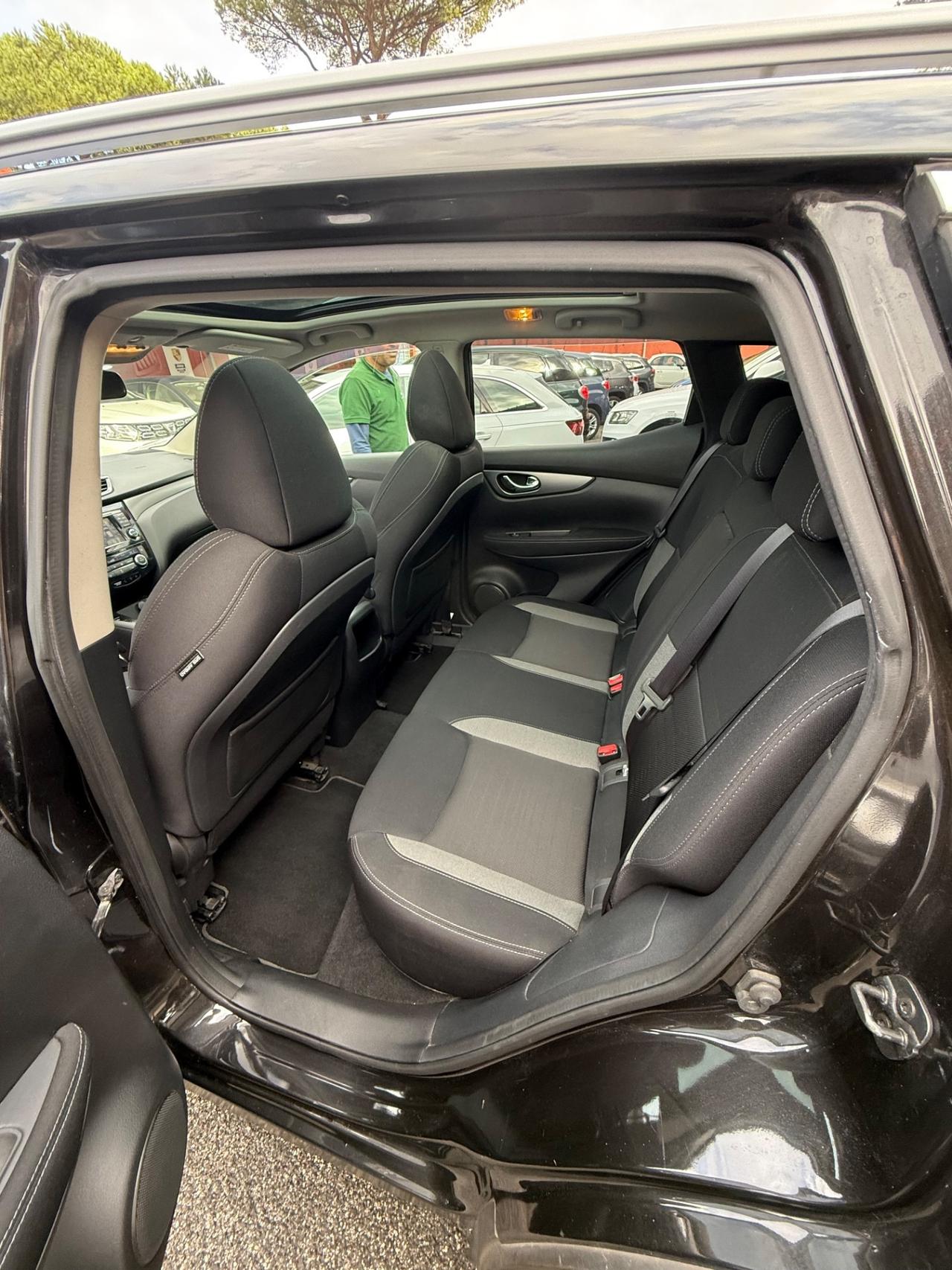 Qasqhqai 1.5 dci-unipro-( 65 mila km ) -unipro-rate