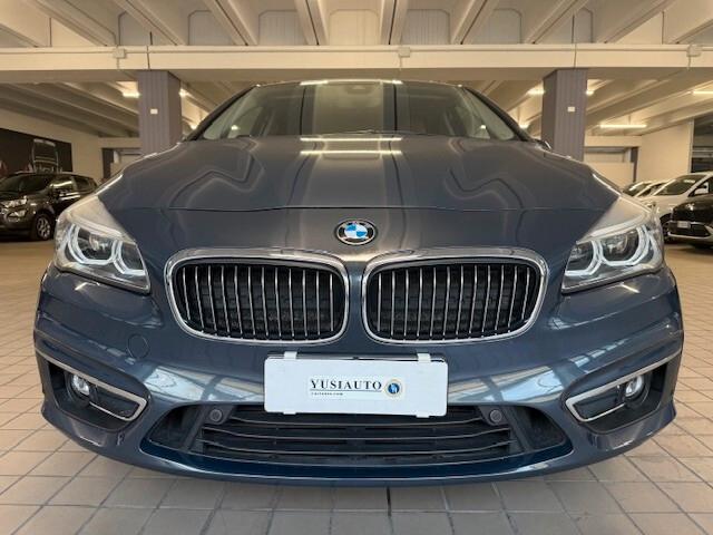 Bmw 2er Active Tourer 220d xDrive Luxury aut.