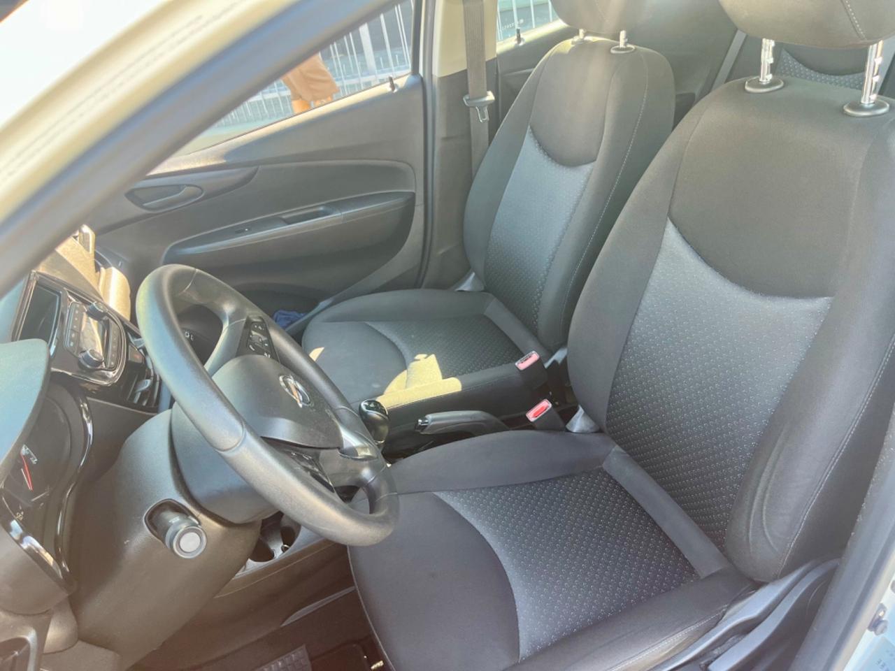 Opel Karl 1.0 75 CV