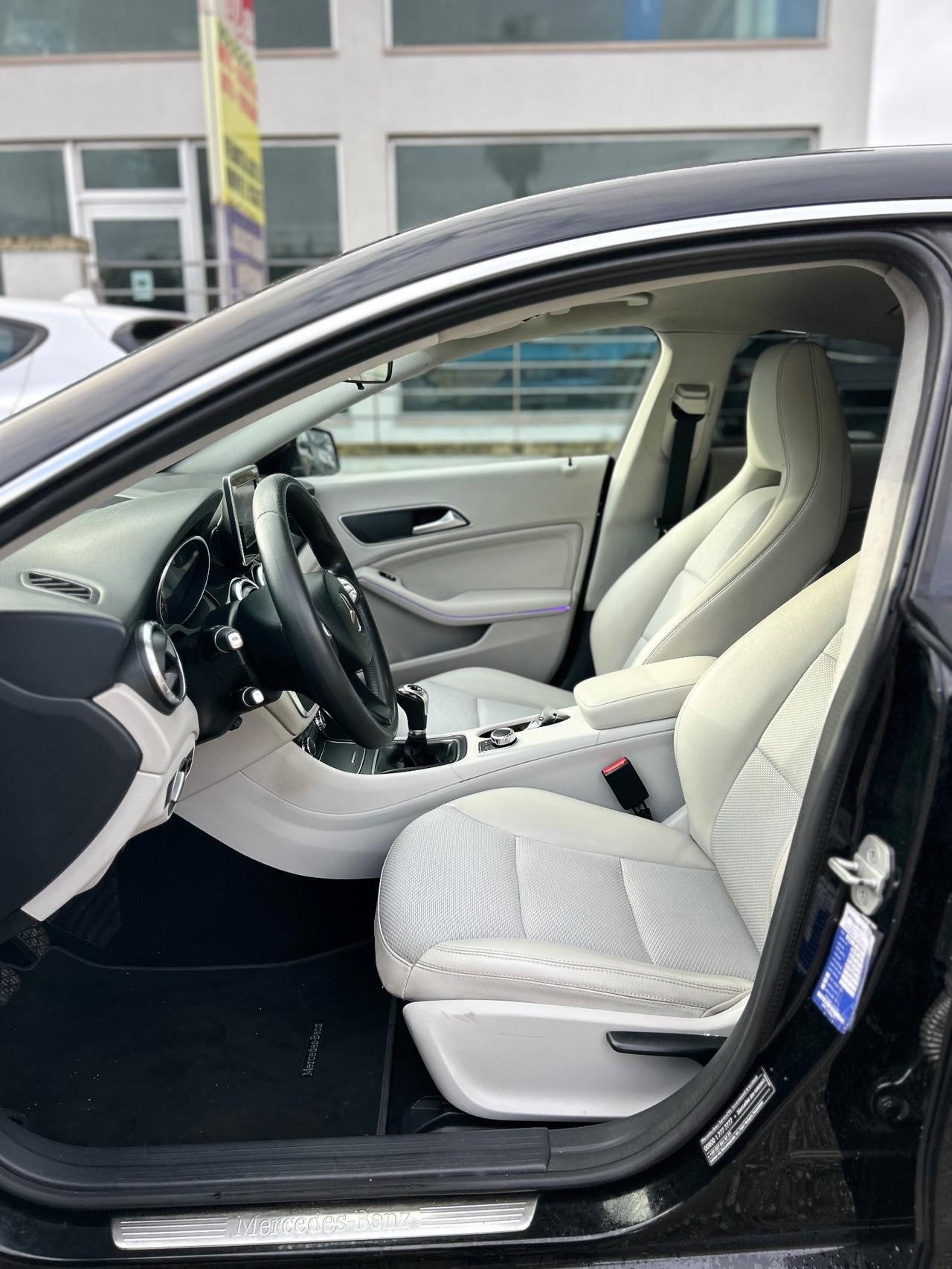 Mercedes-benz CLA 180 d Sport guidabile neopatentati