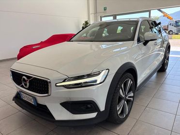 VOLVO V60 Cross Country D4 AWD Geartronic Pro