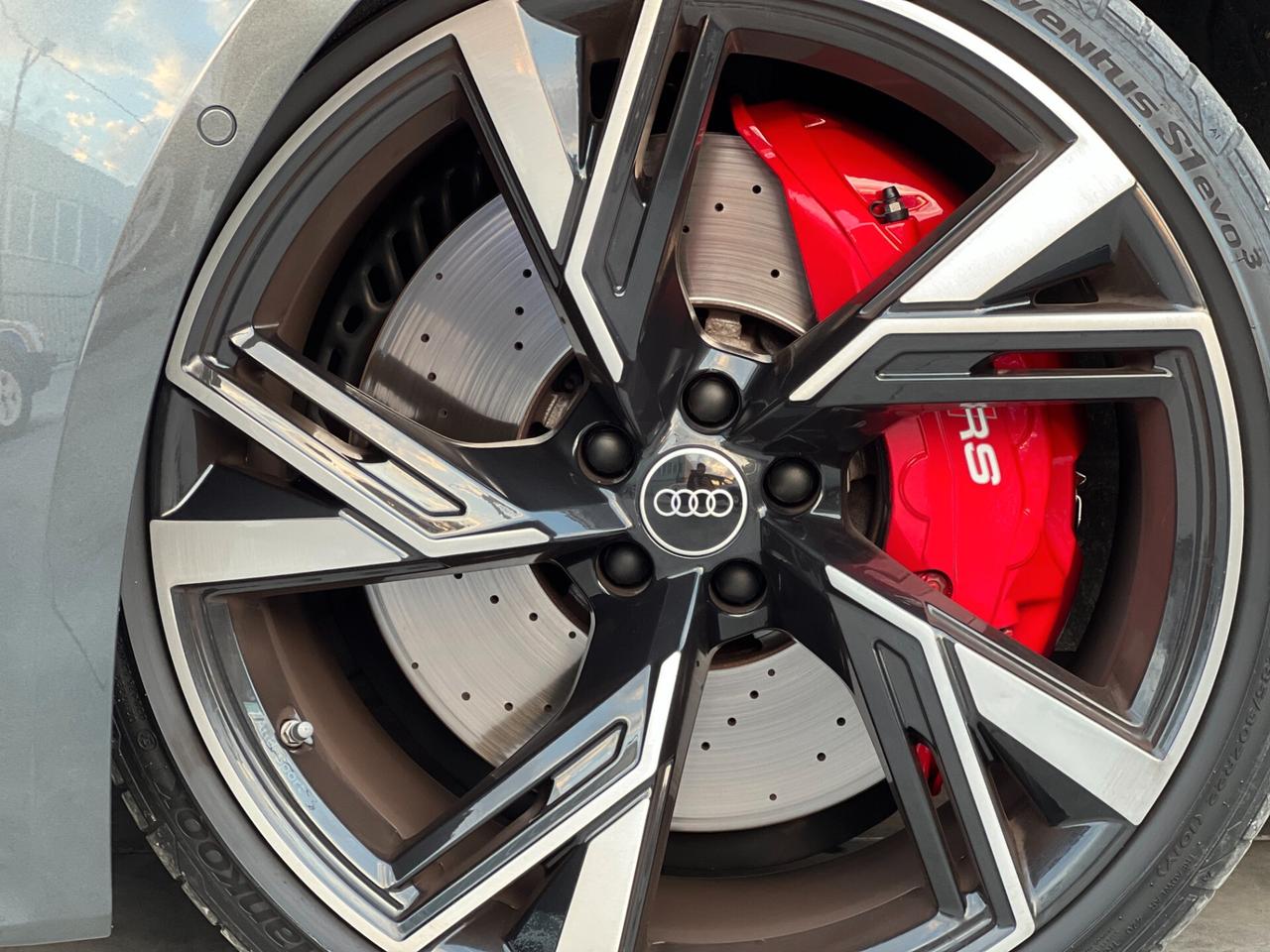 Audi RS6 RS 6 Avant 4.0 TFSI V8 quattro tiptronic Performance