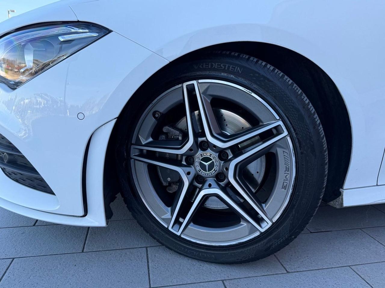 Mercedes-Benz CLA 200 Premium CLA 200 D #7742