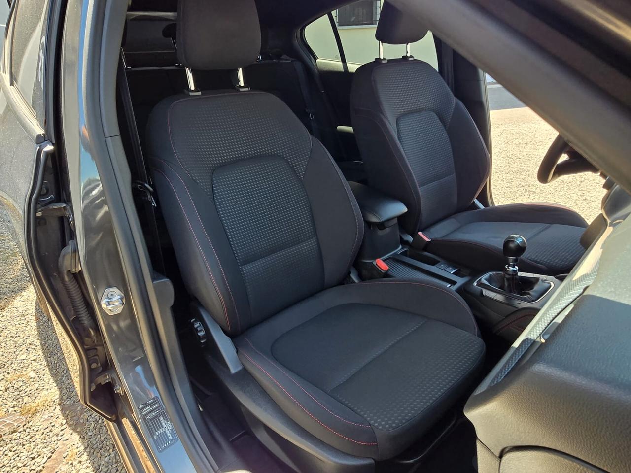 Ford Focus 1.5 TDCi 120 CV Start&Stop ST Line