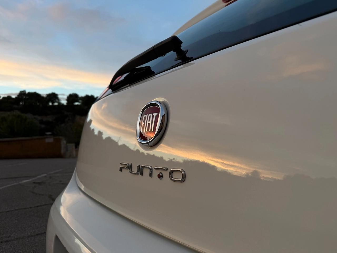 Fiat Punto LOUNGE/1.2 69 CV/CAR PLAY/5 POSTI