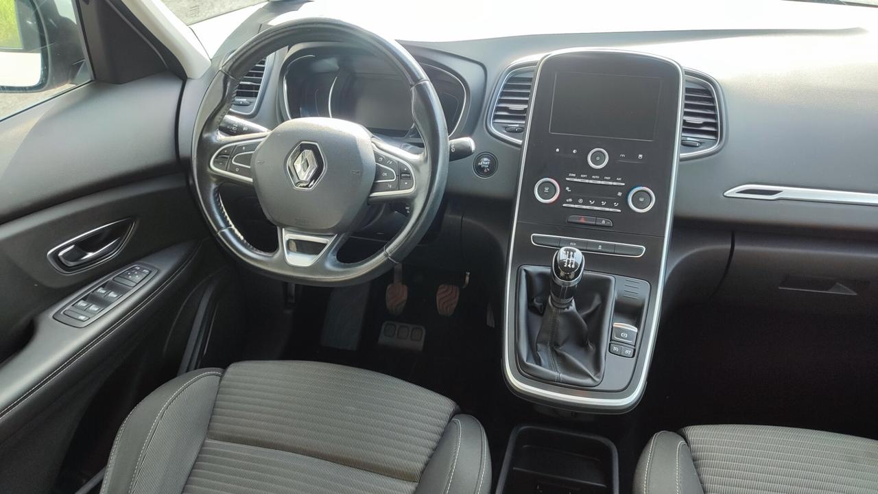 Renault Grand Scenic 5 POSTI