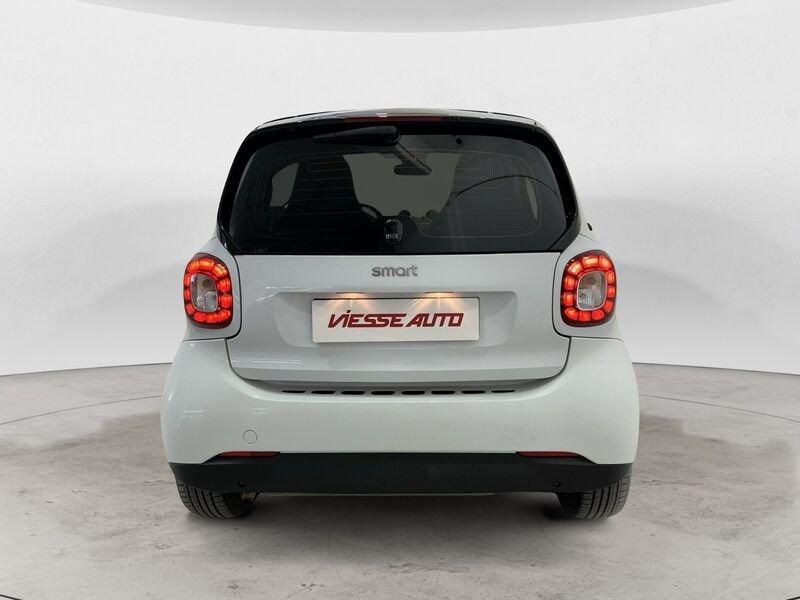 smart fortwo 70 1.0 52kW brabus style twinamic