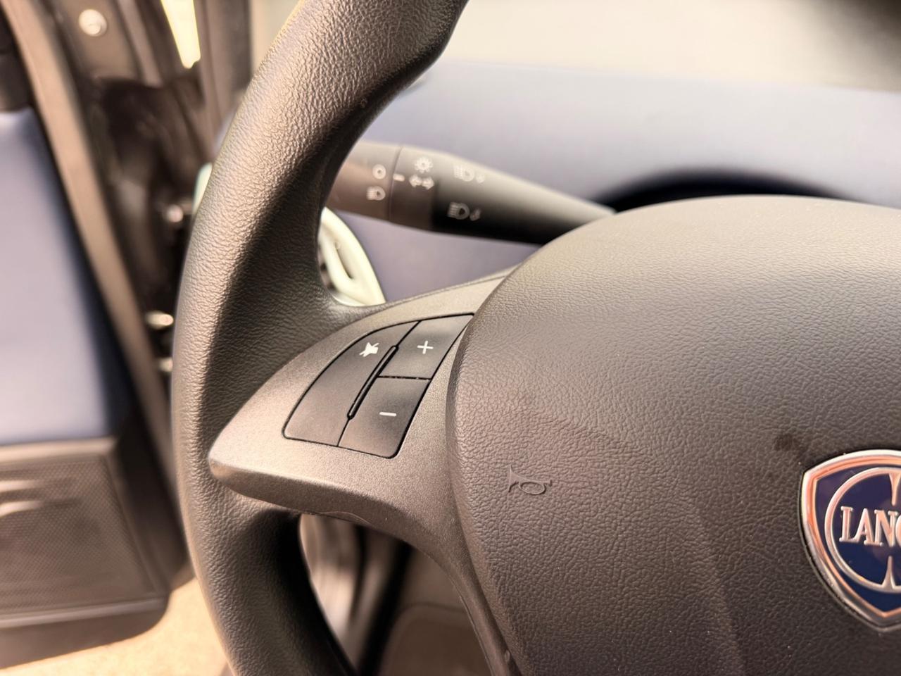 Lancia Ypsilon 1.0 Hybrid Gold CAR PLAY