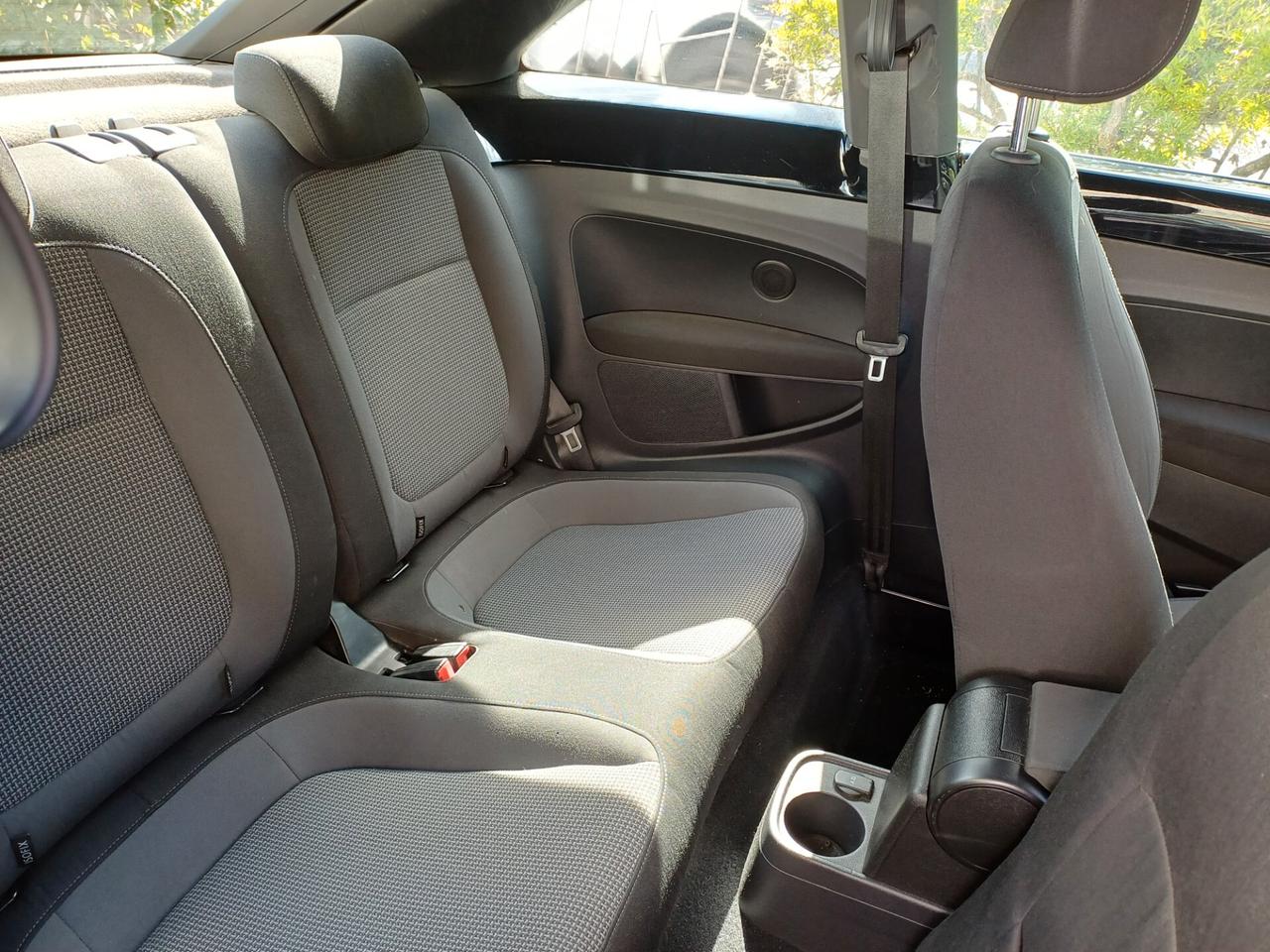 Volkswagen Maggiolino 1.6 TDI Design