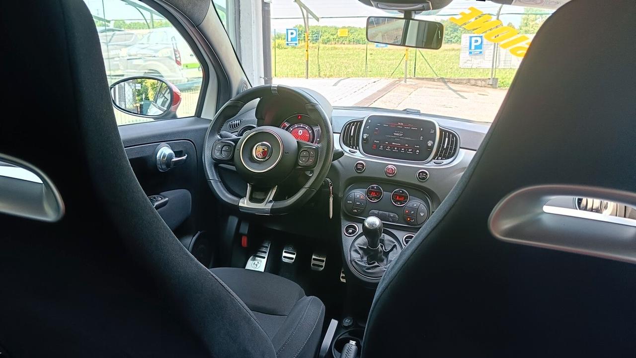 Abarth 595 1.4 Turbo T-Jet 160 CV Pista