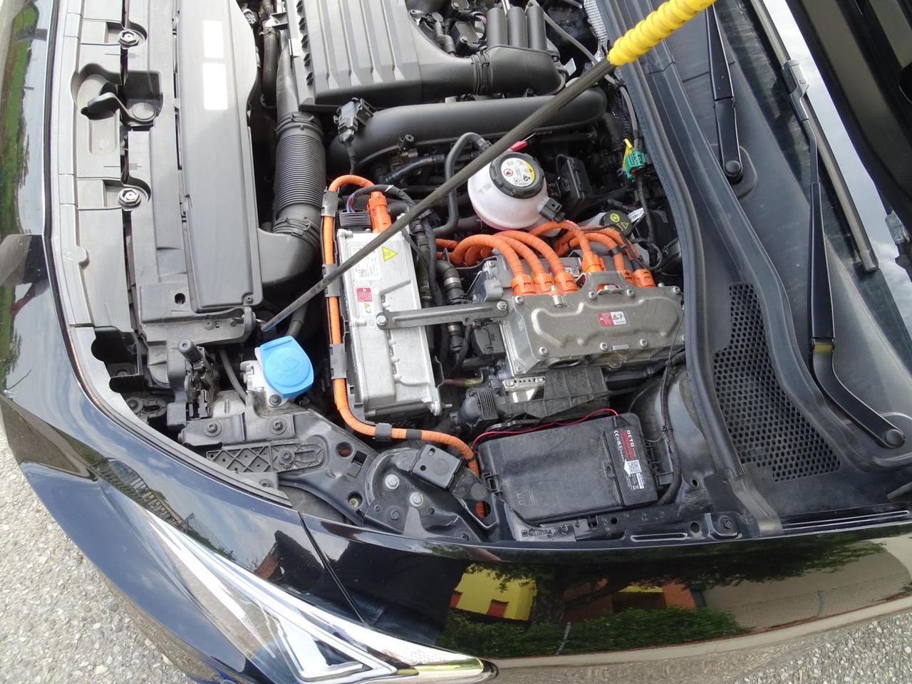 SEAT Leon 1.4 e-HYBRID 204 CV DSG FR PLUG IN *UNIPRO*