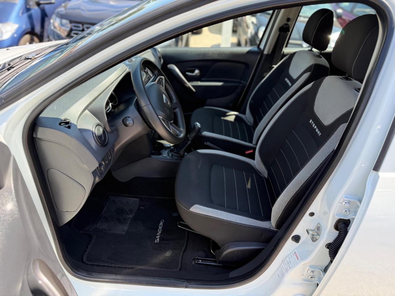 Dacia Sandero Stepway 0.9 TCe Turbo GPL 90 CV S&S Laureatè