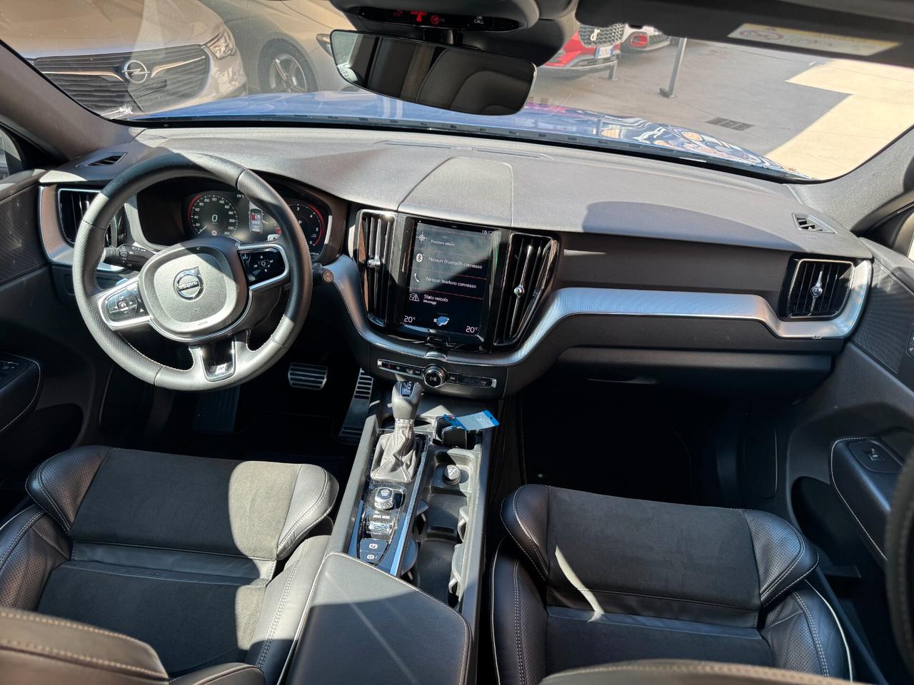 Volvo XC 60 XC60 D4 AWD Geartronic R-design