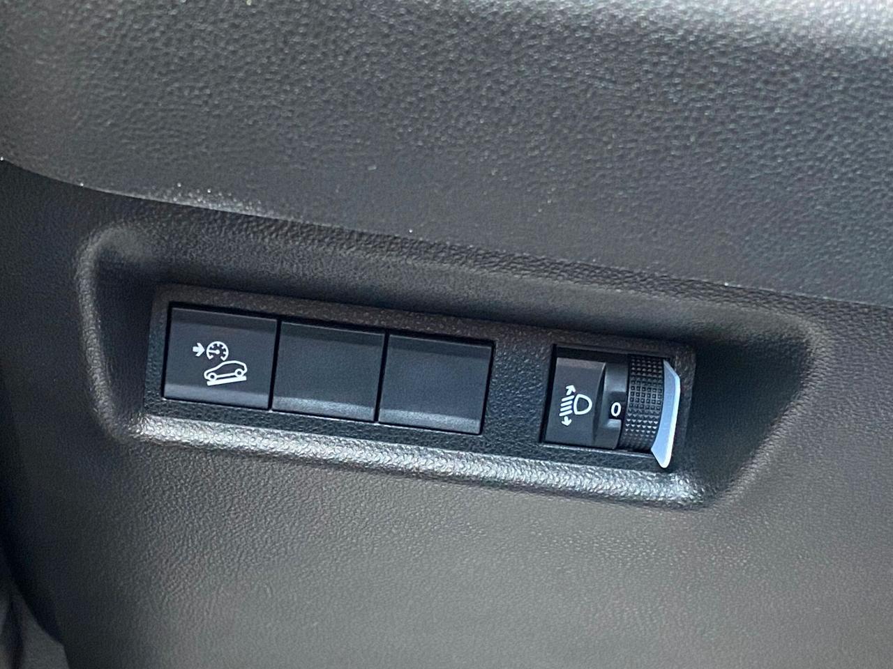 Jeep Avenger 1.2 Turbo 100 CV Summit Pack INFOTAINMENT