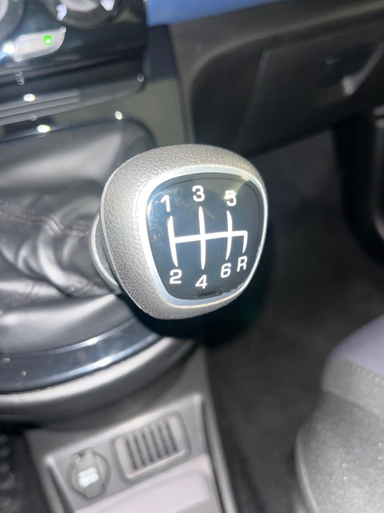 Lancia Ypsilon 1.0 FireFly 5 porte S&S Hybrid Platino