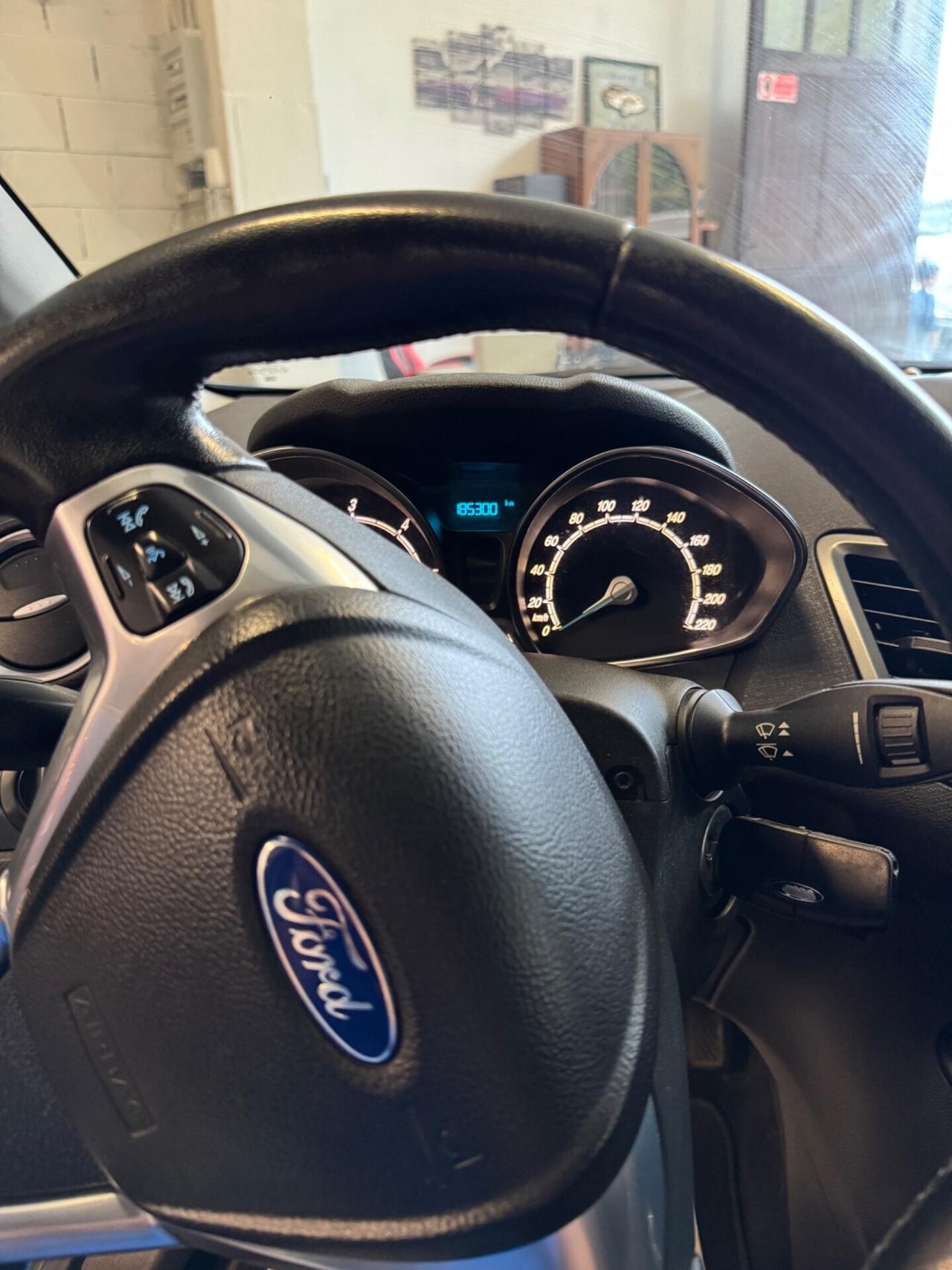 Ford Fiesta 1.5 TDCi 75CV 5 porte Titanium