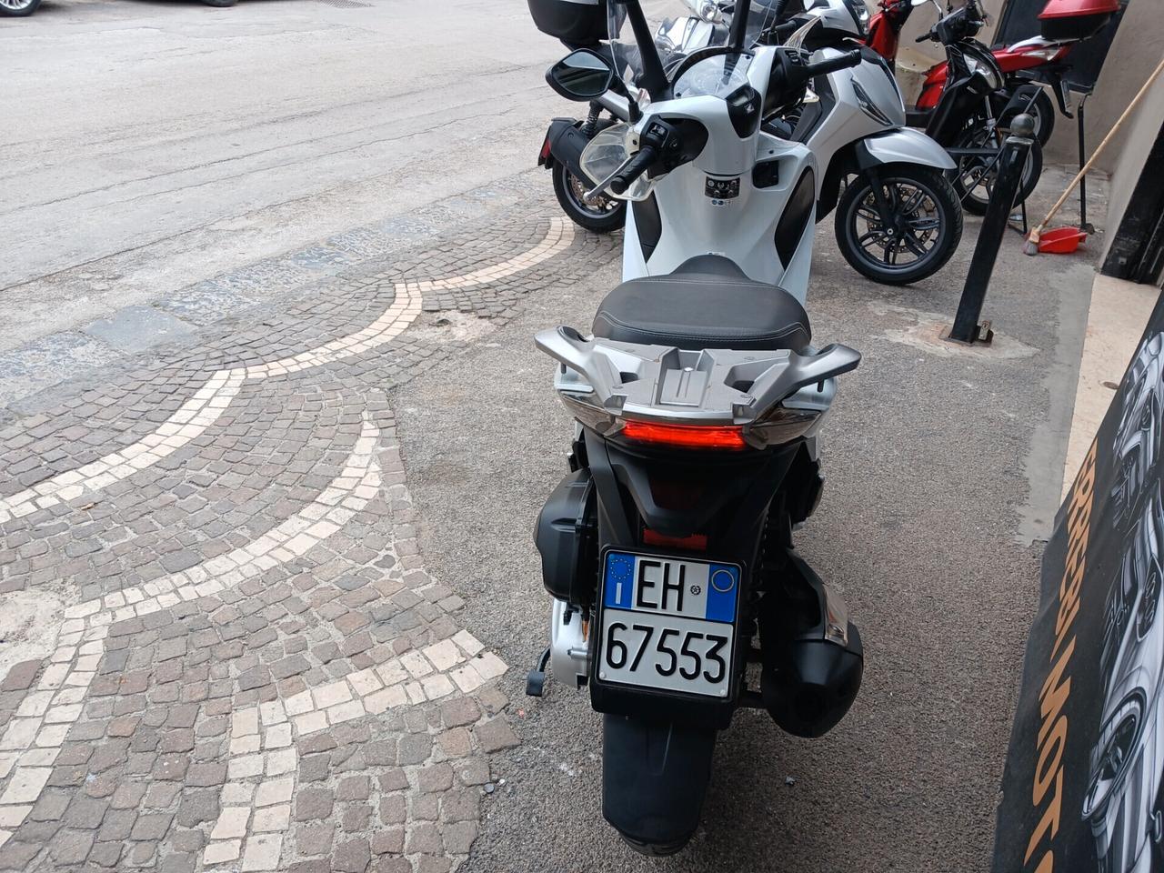 Honda SH 150 GARANTITO 12 MESI