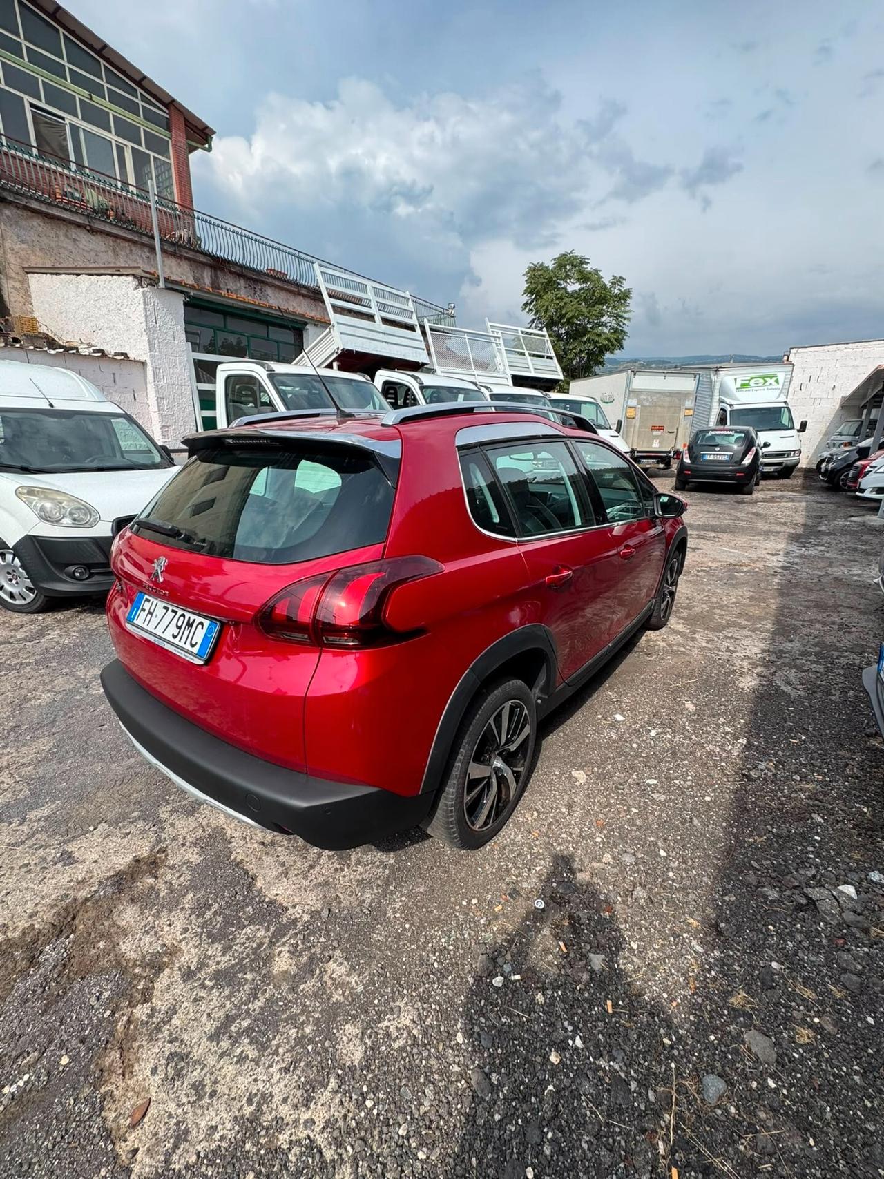 Peugeot 2008 BlueHDi 120 S&S Allure