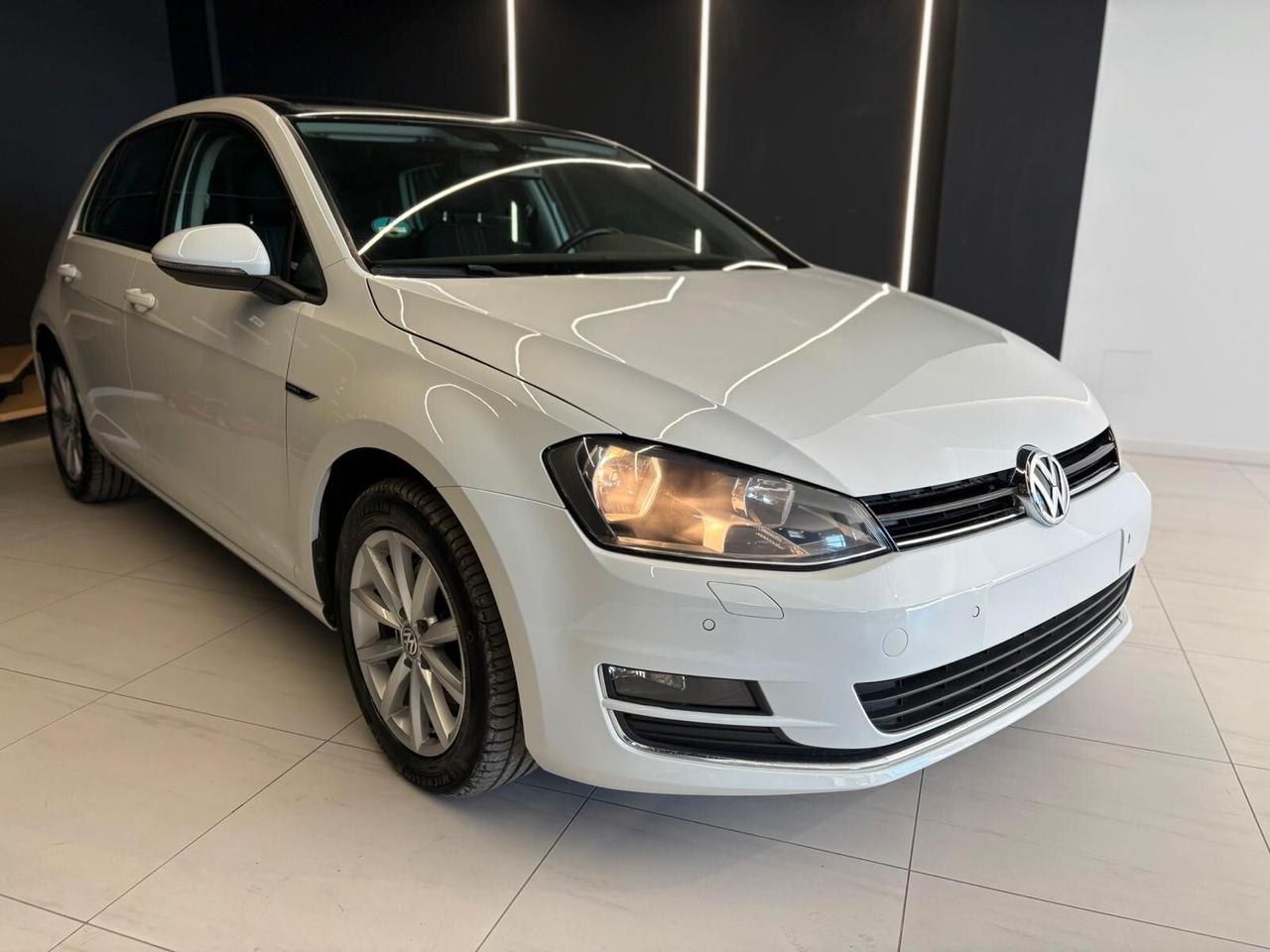 Volkswagen Golf 2.0 TDI 5p Lounge BlueMotion Technology Tetto Apribile
