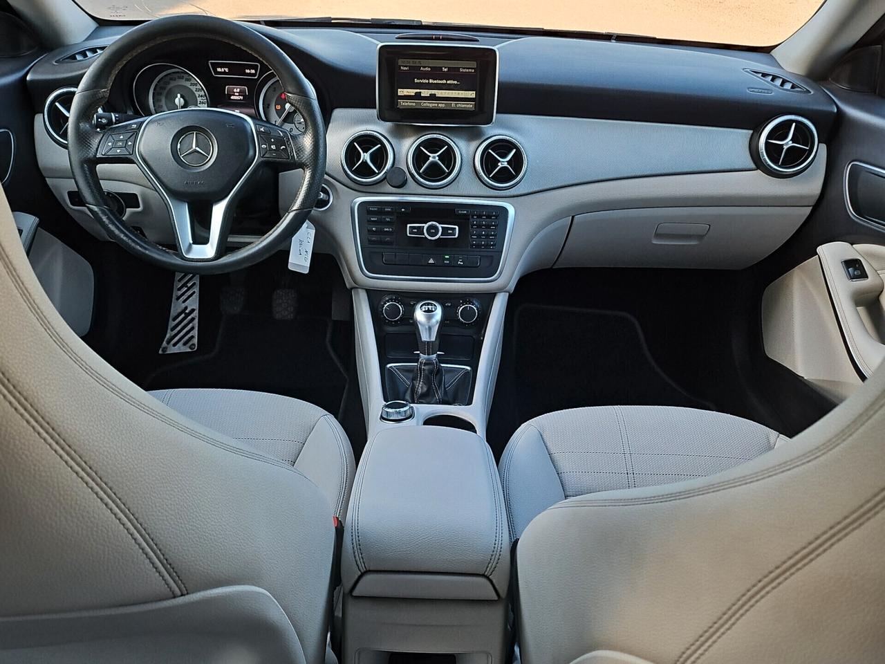 Mercedes-benz CLA 200 CDI Premium