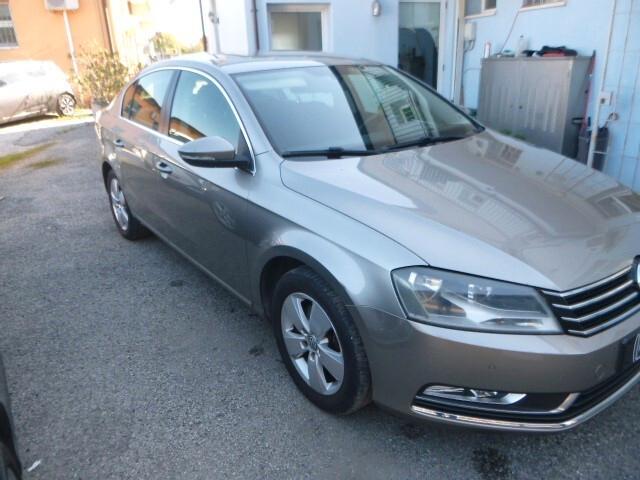 Volkswagen Passat 1.6 TDI Comfortline BlueM. Tech.
