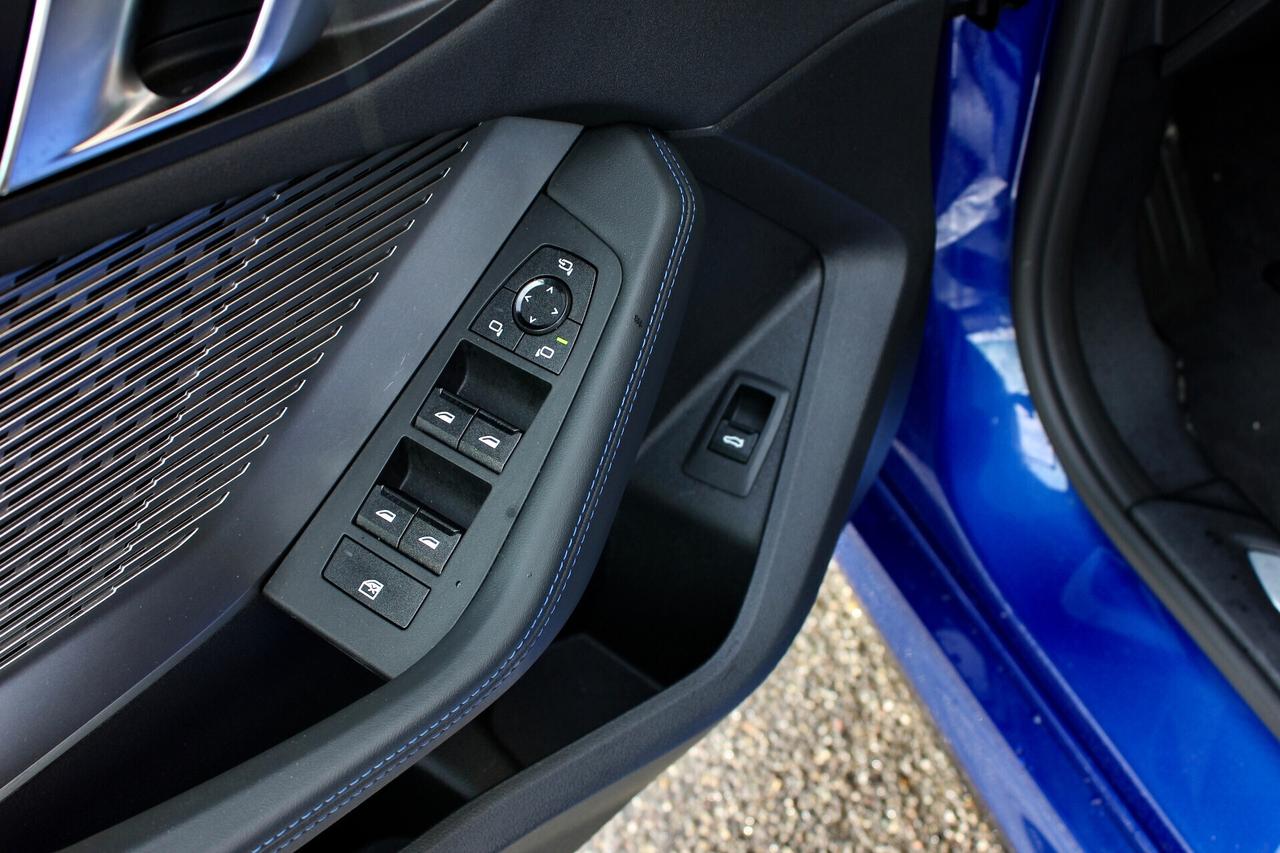 Bmw 118D MSport Pro BAULE ELETTRICO CERCHI 19 ALCANTARA