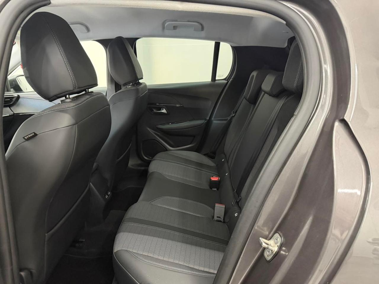 Peugeot 208 BlueHDi 100cv Allure 2021