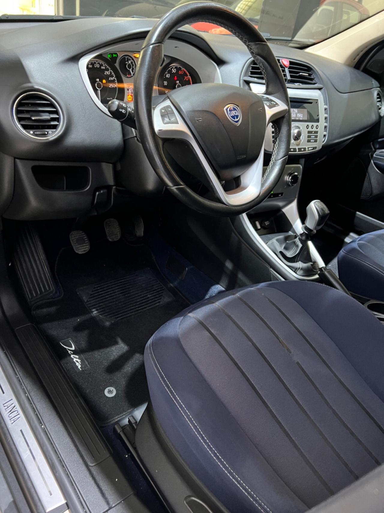 Lancia Ypsilon 1.3 MJT 16V 95 CV 5 porte S&S S Momodesign