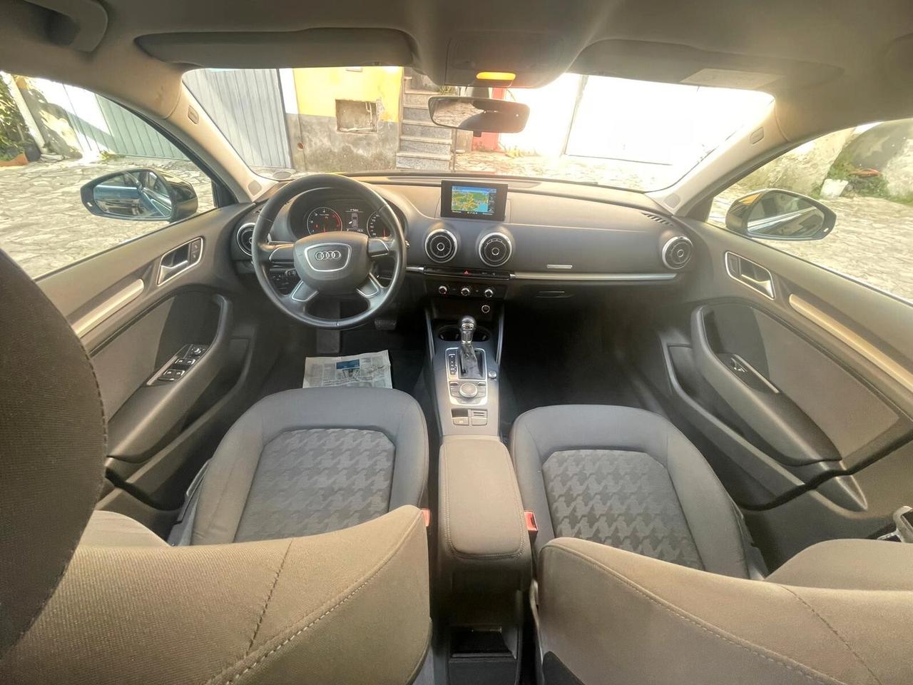 Audi A3 1.6 TDI clean diesel S tronic Ambition