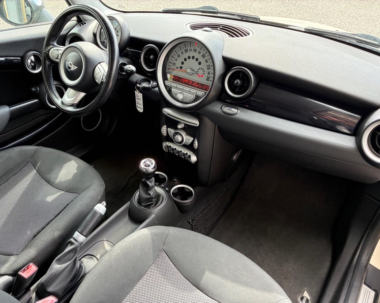 Mini 1.6 16V Cooper Pepper