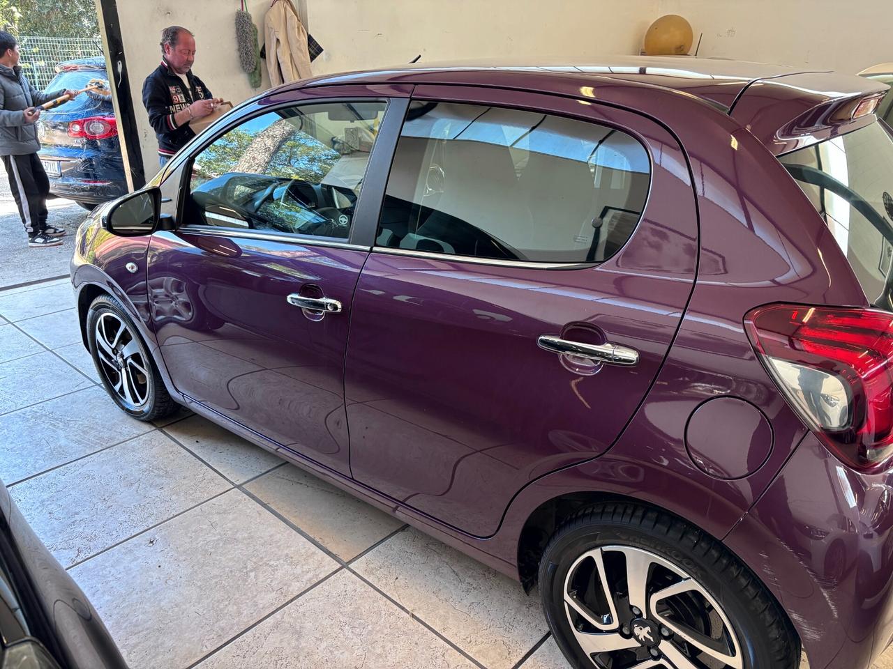 Peugeot 108 PureTech 82 5 porte Allure TOP!