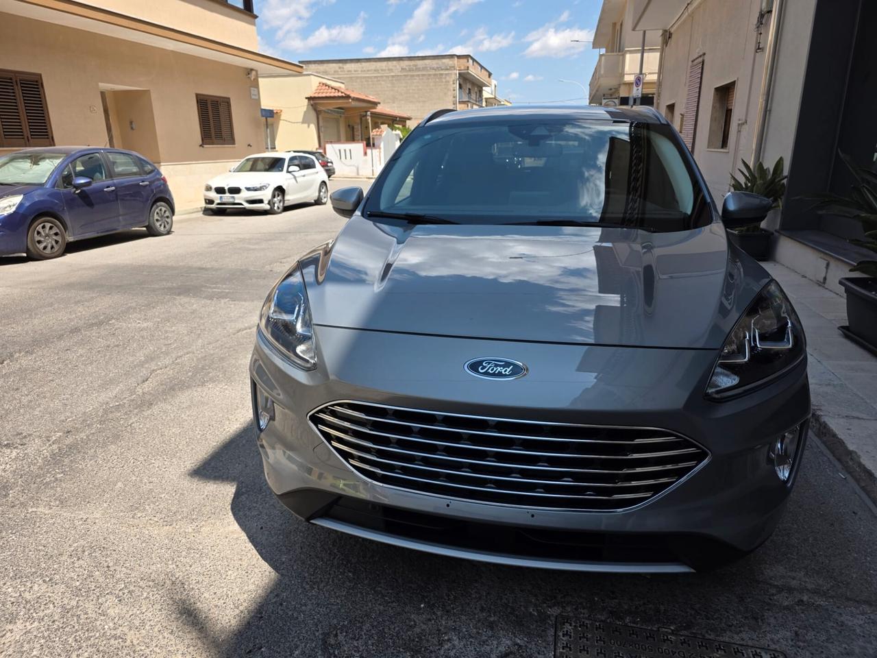 Ford Kuga 2.0 EcoBlue Hybrid 150 CV 2WD Titanium Business / cambio manuale