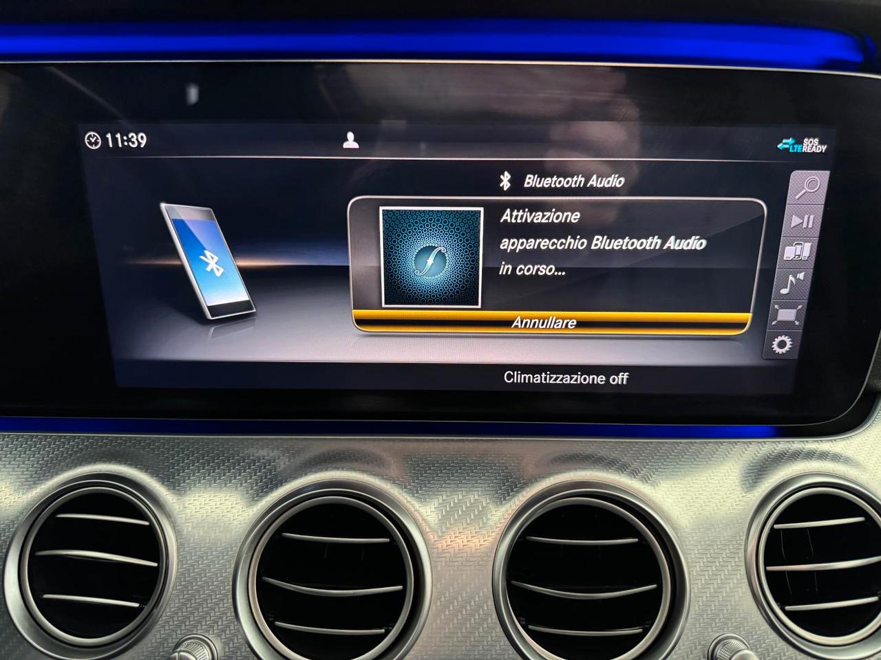 Mercedes E 220 D Premium Plus SW All-Terrain Head-Up Full