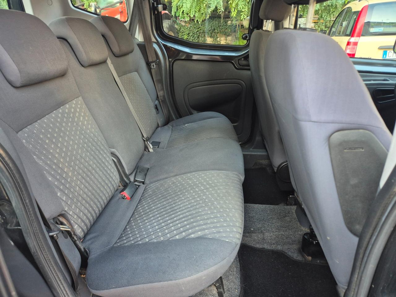 PEUGEOT BIPPER 1.4 DIESEL ACCESSORIATA DI TUTTO 2010