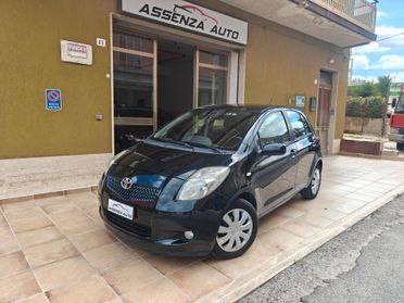 Toyota Yaris 1.3 M-MT Sol Automatica