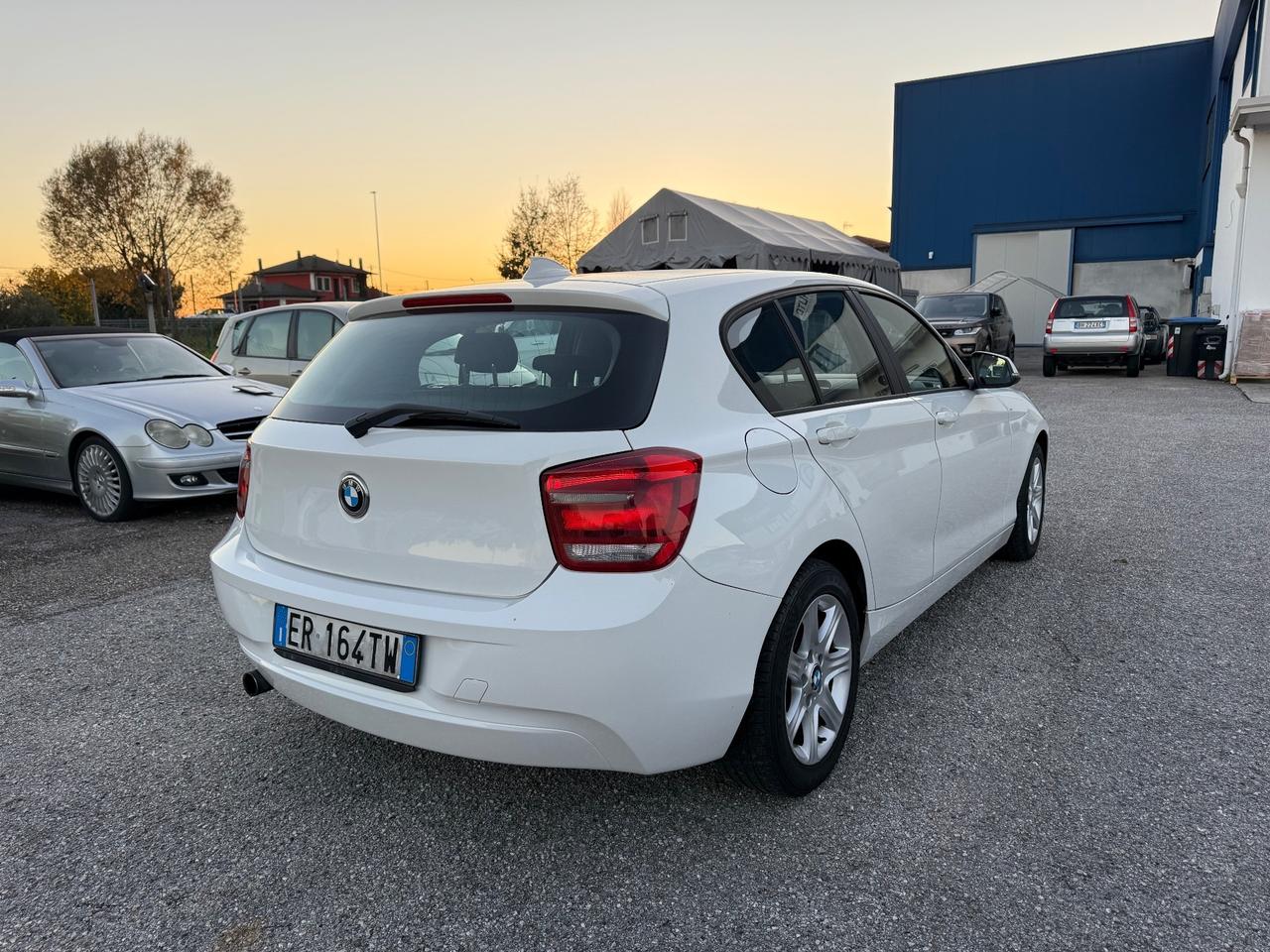 Bmw 116 116d 5p. Efficient Dynamics Urban