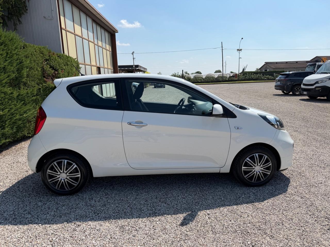 Kia Picanto 1.0 12V 3 porte Urban