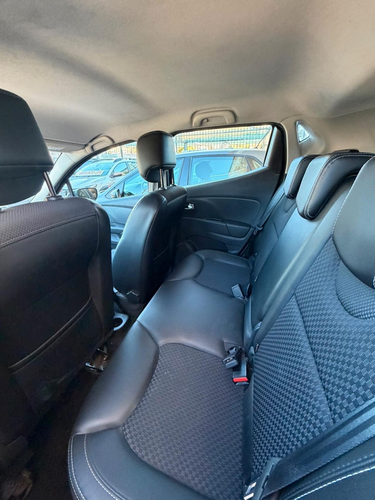 Renault Clio TCe 12V 90 CV GPL 5 porte Moschino Intens