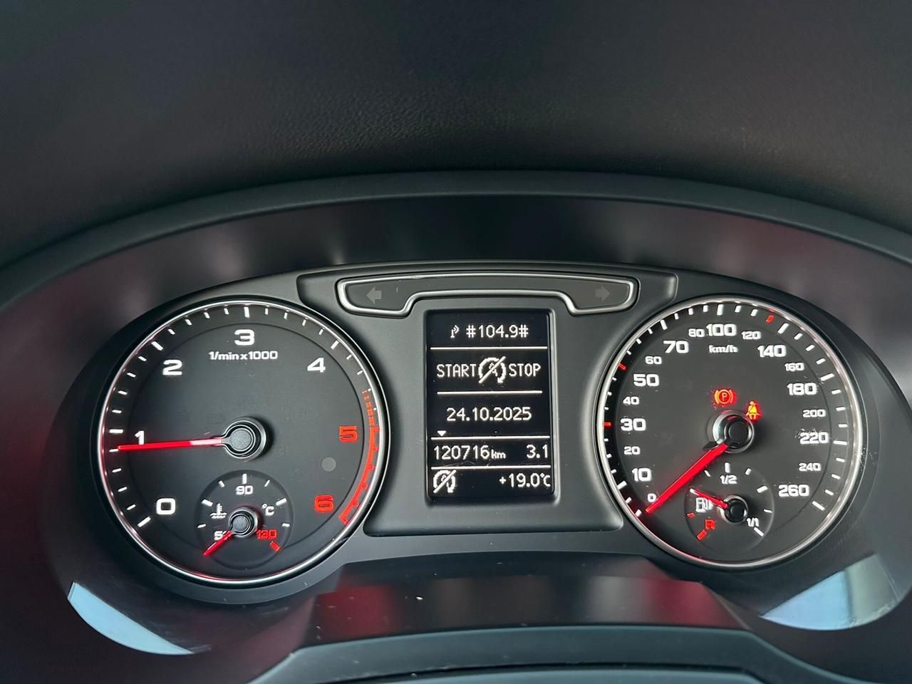 Audi Q3 2.0 TDI S-LINE 140 CV