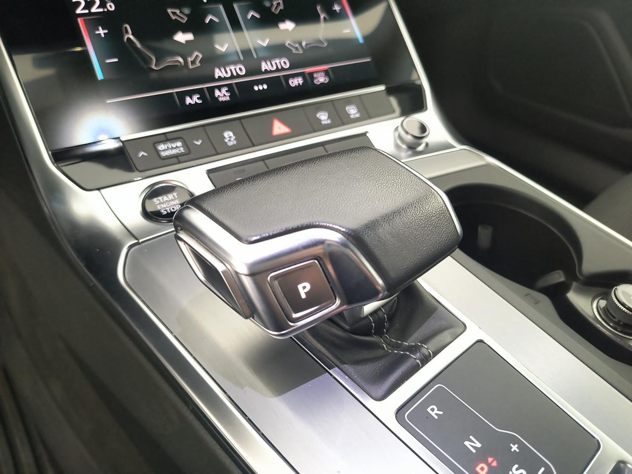 AUDI A6 V 2018 Avant - A6 Avant 40 2.0 tdi mhev Business Sport s-