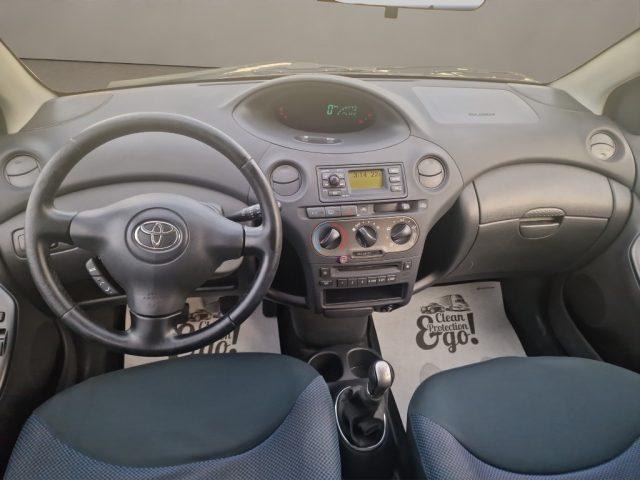 TOYOTA Yaris 1.0i 16V cat 5 porte Sol
