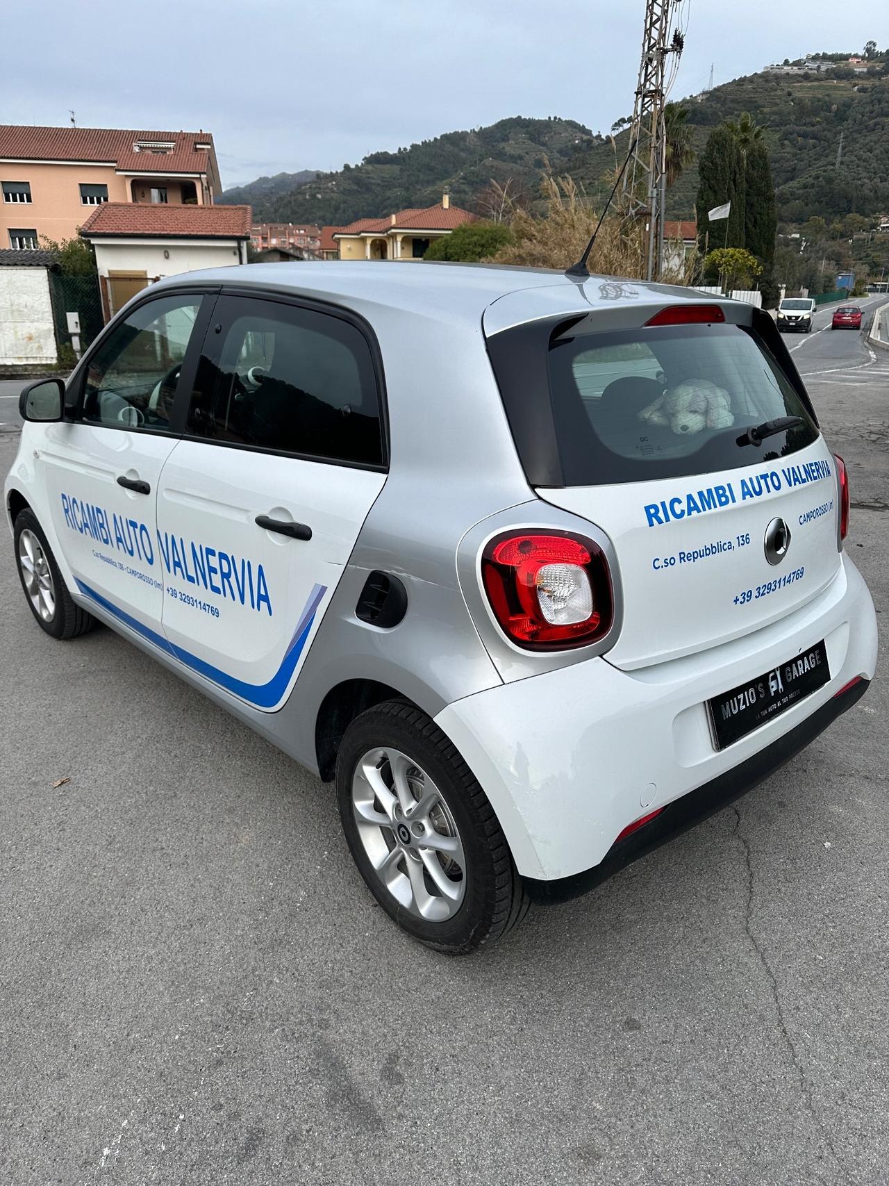 Smart ForFour