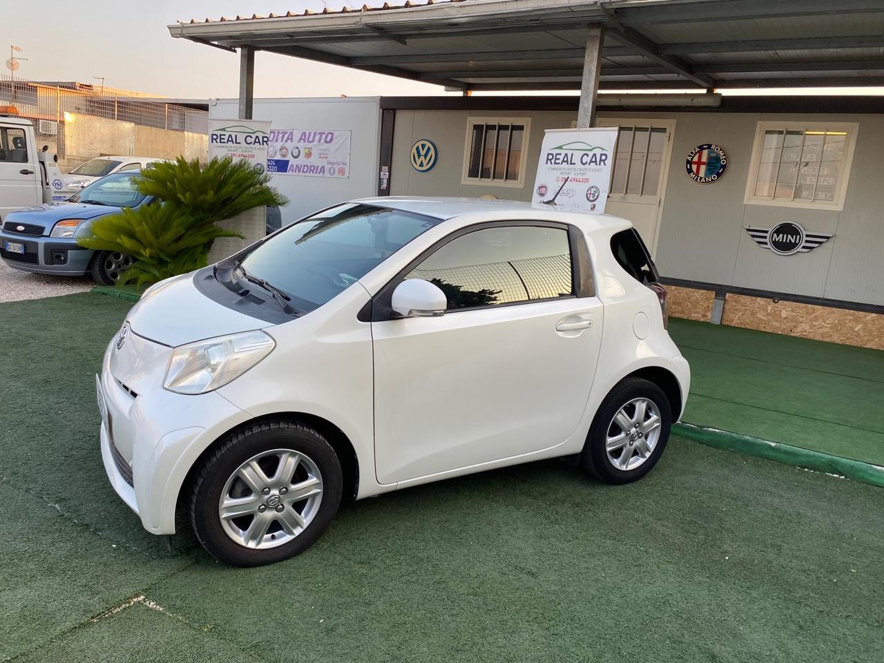 Toyota iQ Clima Benzina Neopatentati