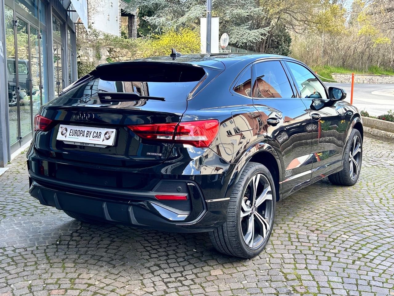 Audi Q3 40 TFSI quattro S tronic S line edition