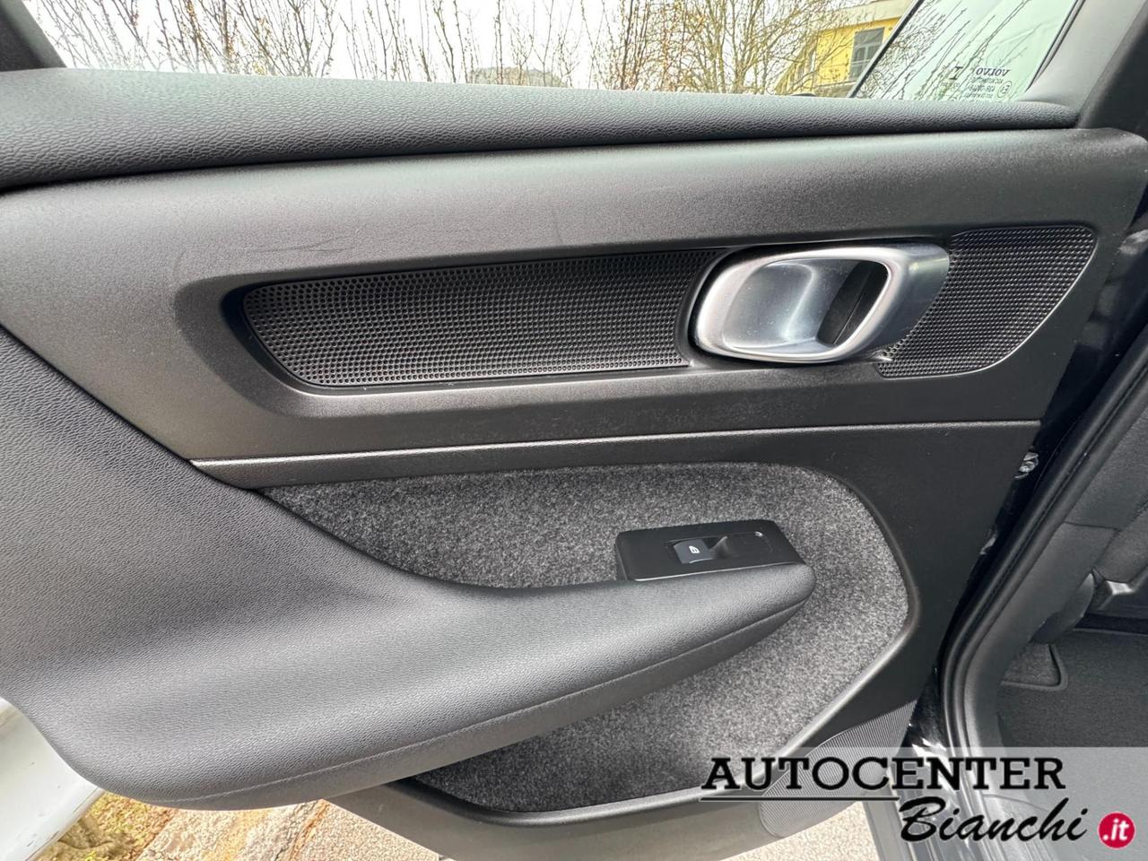 Volvo XC40 1.5 t4 phev Inscription Expression auto my21