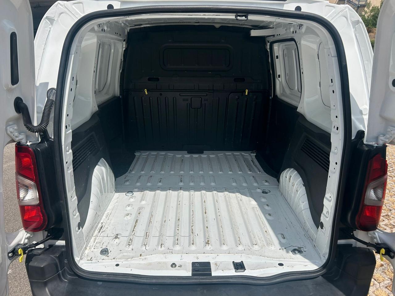 Opel Combo Cargo 1.5d 130cv L1H1 6m