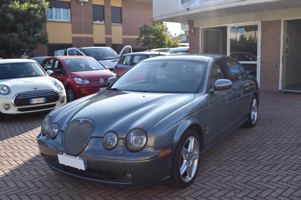Jaguar S-Type R Supercharged
