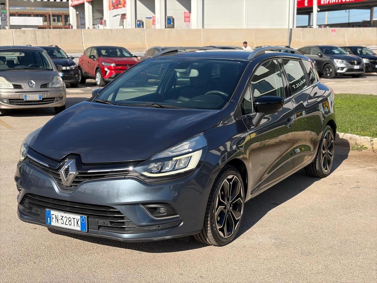 Renault Clio Sporter dCi 90CV Moschino Intens
