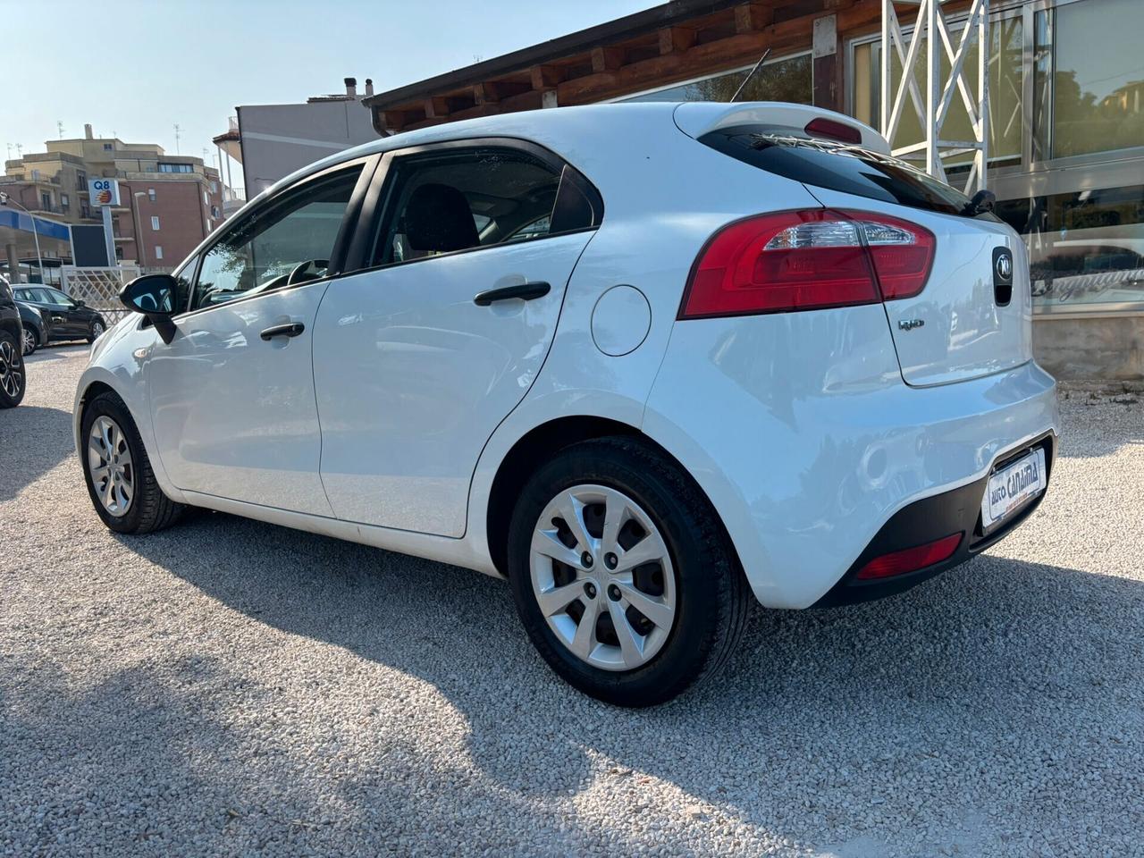 KIA RIO 1.2 B - 2013